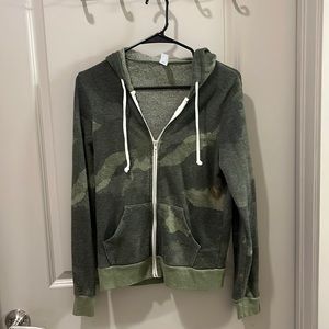 Camo women’s zip up